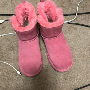 Pink uggs